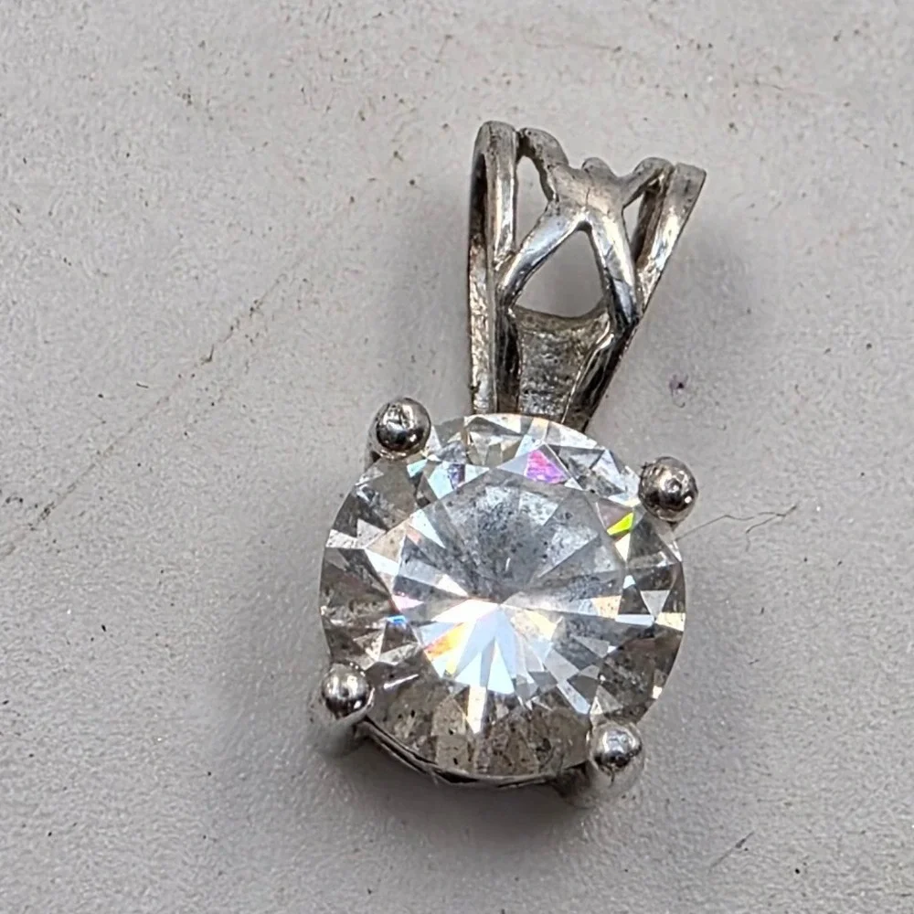 925 Sterling Silver Cubic Zirconia Round Solitaire Pendant Lattice Bail 1g